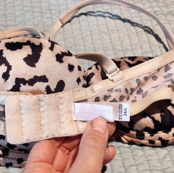 VS bras - Picture 6 of 6